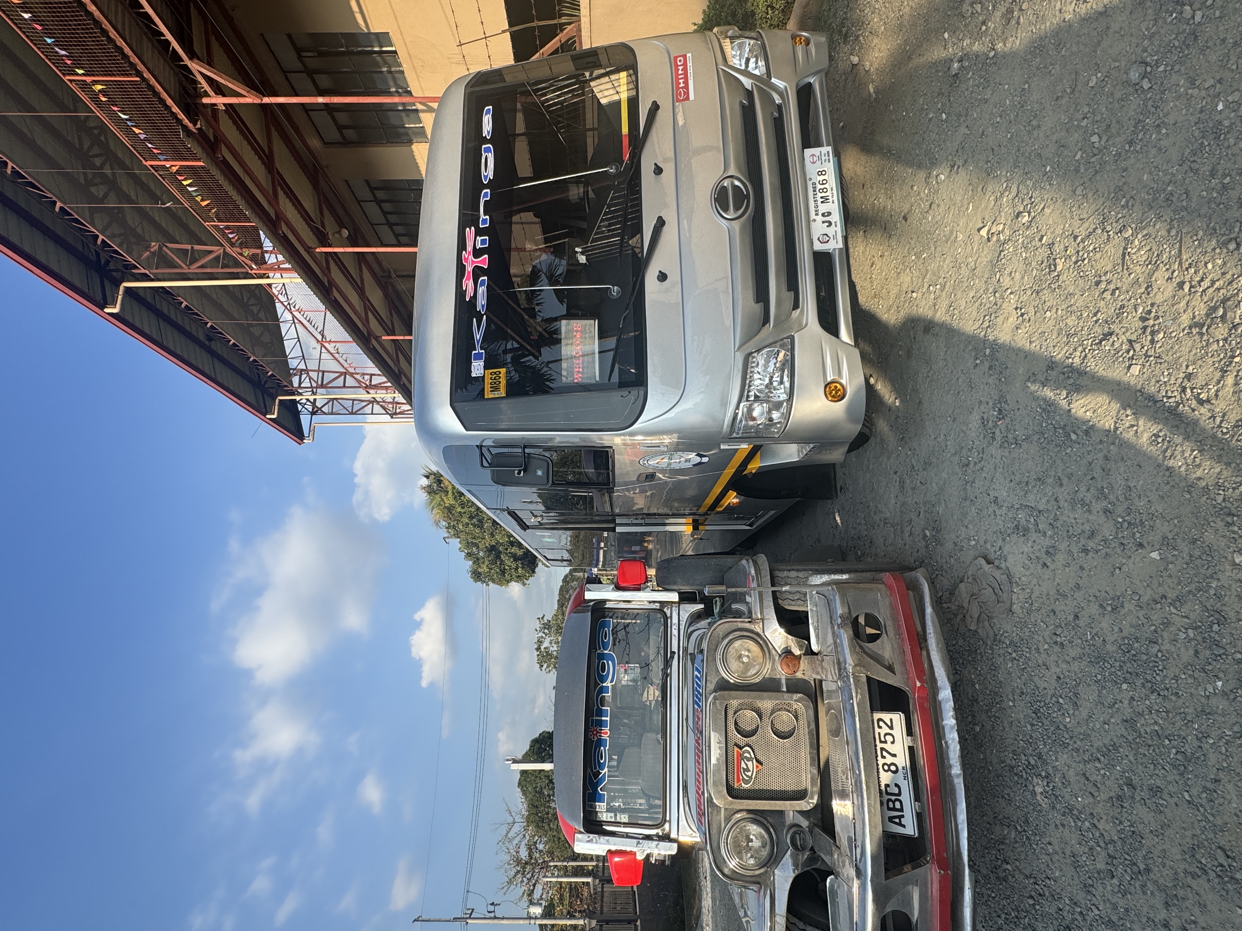 Papaya Academy e-bus